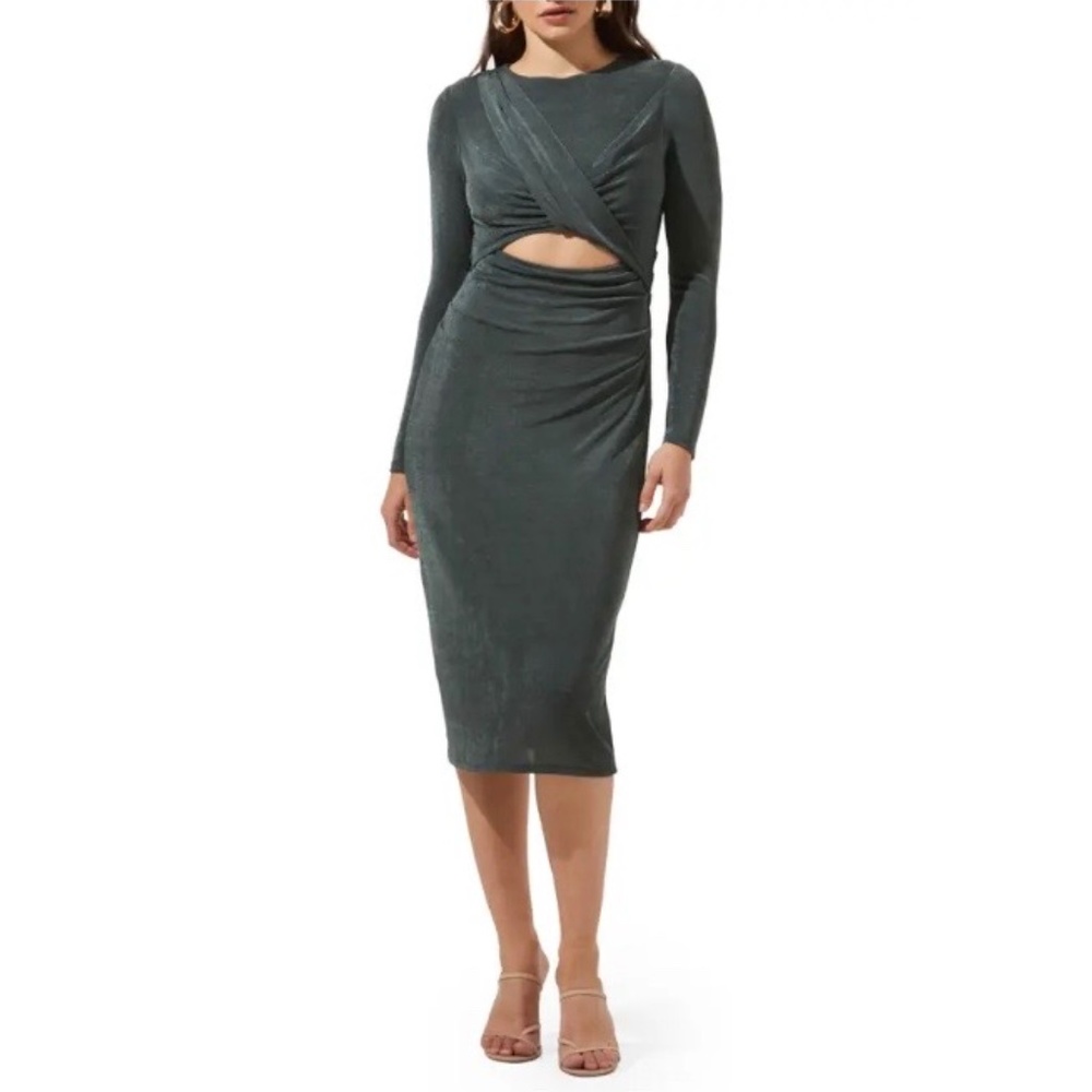 ASTR The Label Twist Front Long Sleeve Dress in Green